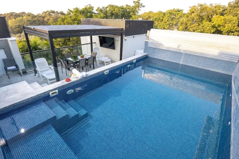 Patio, Swimming pool