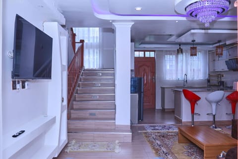Communal lounge/ TV room