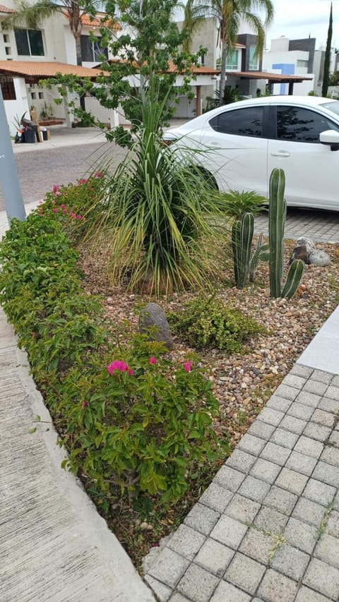 Casa Moderna en Cumbres del Lago Juriquilla House in State of Querétaro