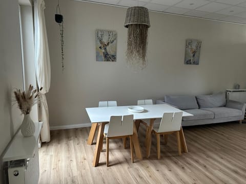 Living room, Seating area, Dining area