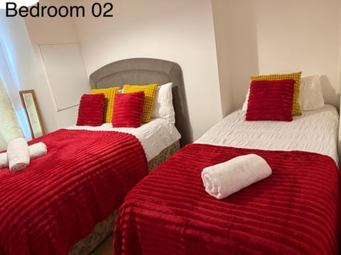 5 Brunswick St - Bedroom 02 downstairs Bed and Breakfast in Bristol