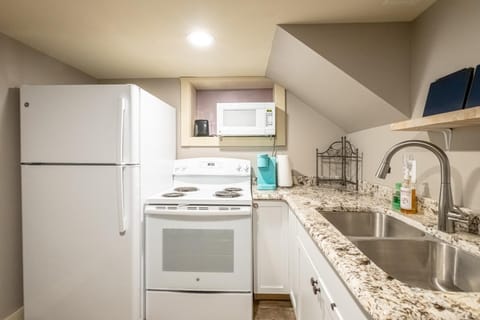 Blue Water Bungalows Apartment in Milford