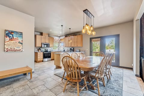 Dog Friendly Stay Near Trails in Silverthorne House in Wildernest