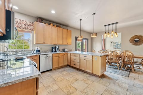 Dog Friendly Stay Near Trails in Silverthorne House in Wildernest