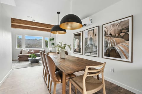 Spacious 6BR - New Spanish Home in Best Kerns Spot House in Portland