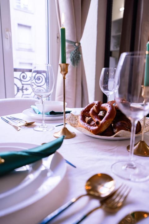 Food and drinks, Lunch, Dinner, Drinks