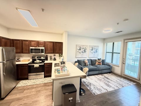 Kitchen or kitchenette, Living room, Seating area