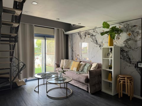 Communal lounge/ TV room, Living room