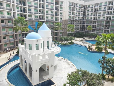 Pool view, Swimming pool, Swimming pool