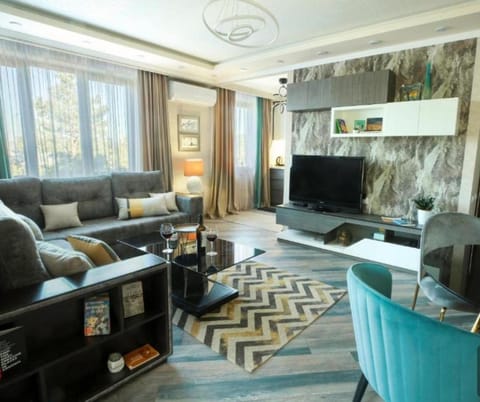 TV and multimedia, Seating area