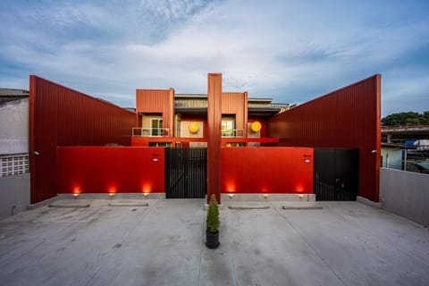 Property building, Day