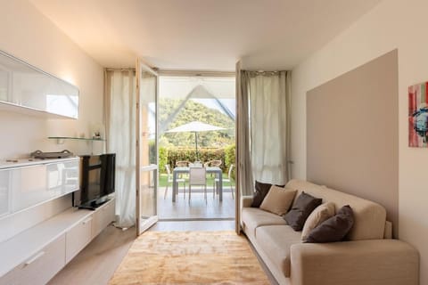 Lillo's Apartment - Relax & Pool Apartment in Vallecrosia