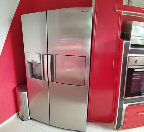 Villa Doubs Etage 1 House in Les Abymes