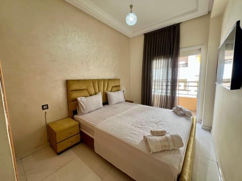 Bed, TV and multimedia, Photo of the whole room, Bedroom, internet, internet, towels, air conditioner, air conditioner