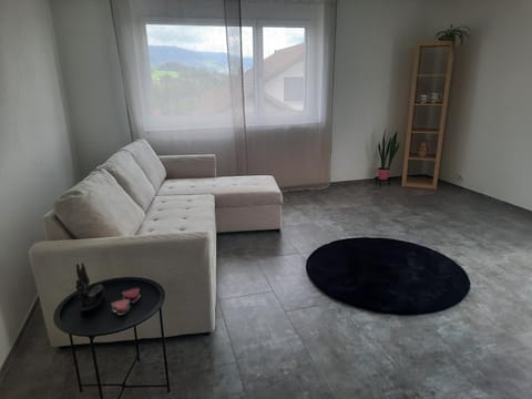 Zimmer 2, Haus der Begegnung Bed and Breakfast in Canton of Zurich