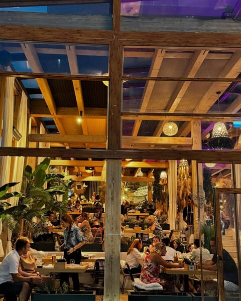 Restaurant/places to eat
