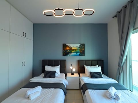 Urban Retreat - Premium Stay - Gym & Pool Access Apartment in Abu Dhabi