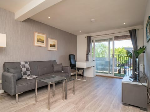 Communal lounge/ TV room, Living room
