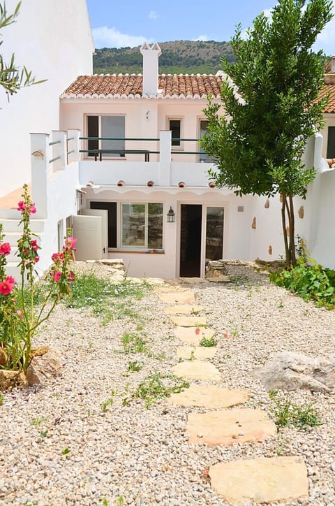Patio, Balcony/Terrace