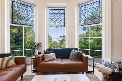Garden view, Sea view