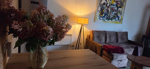 Living room, Photo of the whole room