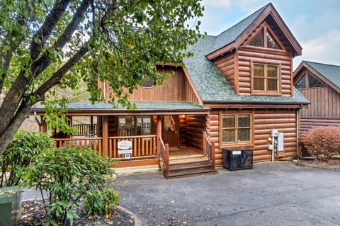 Mayberry House in Pigeon Forge