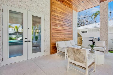 Between the Waves - Siesta Key Luxury Home House in Siesta Beach