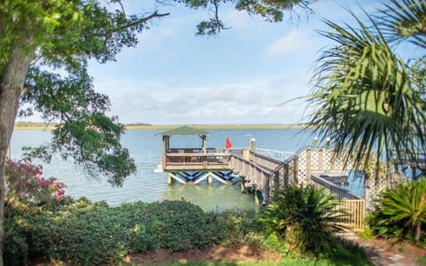 Beach Music by Tybee Cottages House in Tybee Island