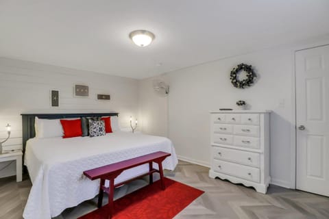 Wish Upon a Starfish Cottage by Tybee Cottages House in Tybee Island