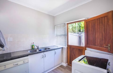 Akasia 1 House in Western Cape