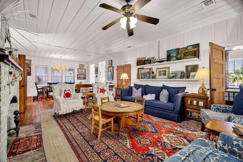 Ebbtide by Tybee Cottages House in Tybee Island