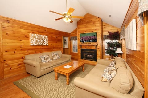 Ivy Falls #9 Chalet in Pigeon Forge