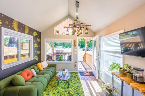 Rainforest Tiny Home Retreat Enchanted House in Forks