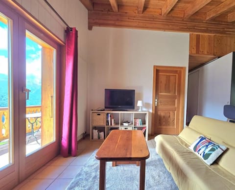 Appartement l'Arzinol avec vue panoramique, St-Martin VS, Val d'Hérens Apartment in Canton of Valais