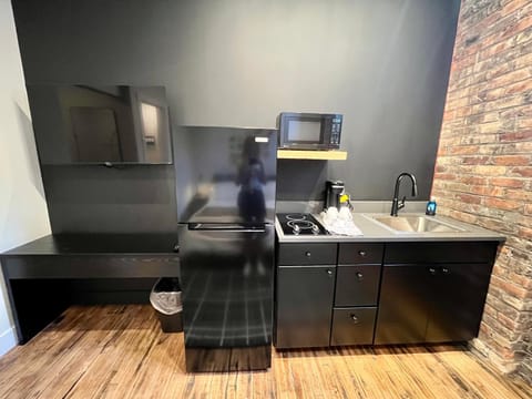 The Produce Suites Apartment in Toledo