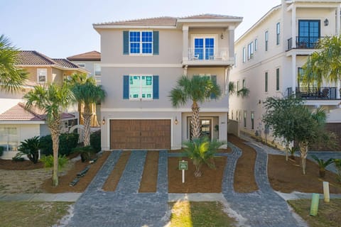 Treasure in the Dunes by Newman-Dailey House in Destin