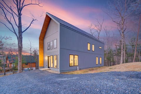 Modern Family Cabins 1 min to Bryce Perfect for Families Cabin in Basye