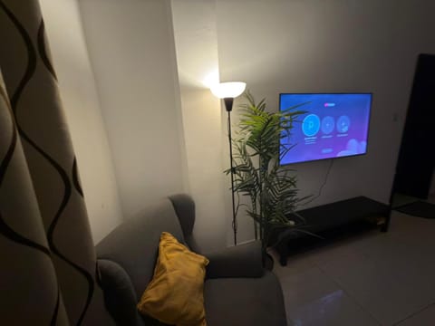 Marina View Retreat 1BR In Escan Tower Marina Apartment in Dubai