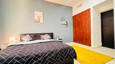 Marina View Retreat 1BR In Escan Tower Marina Apartment in Dubai