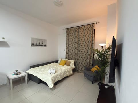 Marina View Retreat 1BR In Escan Tower Marina Apartment in Dubai