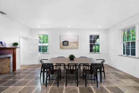 Memory Lane Cozy Home with Pool Lush South Miami House in Coconut Grove