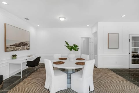 Memory Lane Cozy Home with Pool Lush South Miami House in Coconut Grove