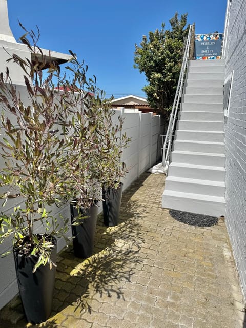 Pebbles & Shells Apartment in Cape Town