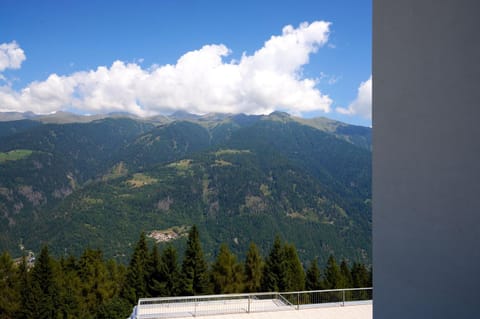 Nearby landmark, Natural landscape, Mountain view