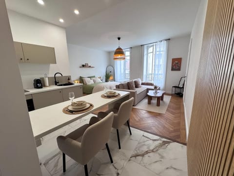 Living room, Photo of the whole room, Dining area, Bedroom