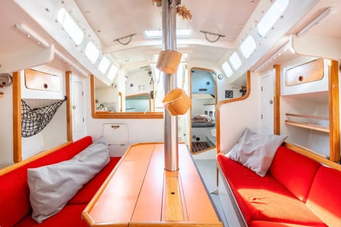 Voilier Pyman - Le Chant Des Voiles Docked boat in Douarnenez