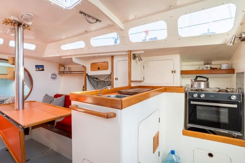 Voilier Pyman - Le Chant Des Voiles Docked boat in Douarnenez