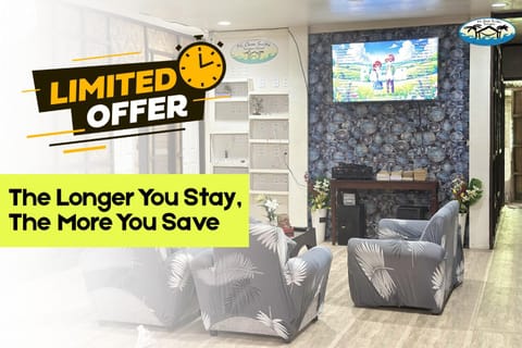 Communal lounge/ TV room, TV and multimedia, Living room, Logo/Certificate/Sign