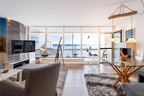Property building, Living room