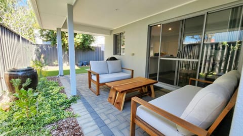 Property building, Seating area